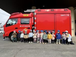 【保育部】消防車を見学しました