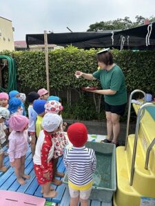 【保育部】お水遊びが始まりました！